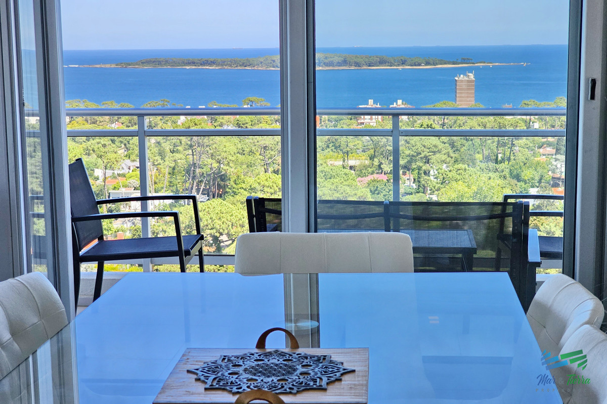 Apartamento ID.5049 - ALQUILER DE INVIERNO, 3 DORMITORIOS SOBRE AV ROOSEVELT, EDIFICIO CON SERVICIOS.