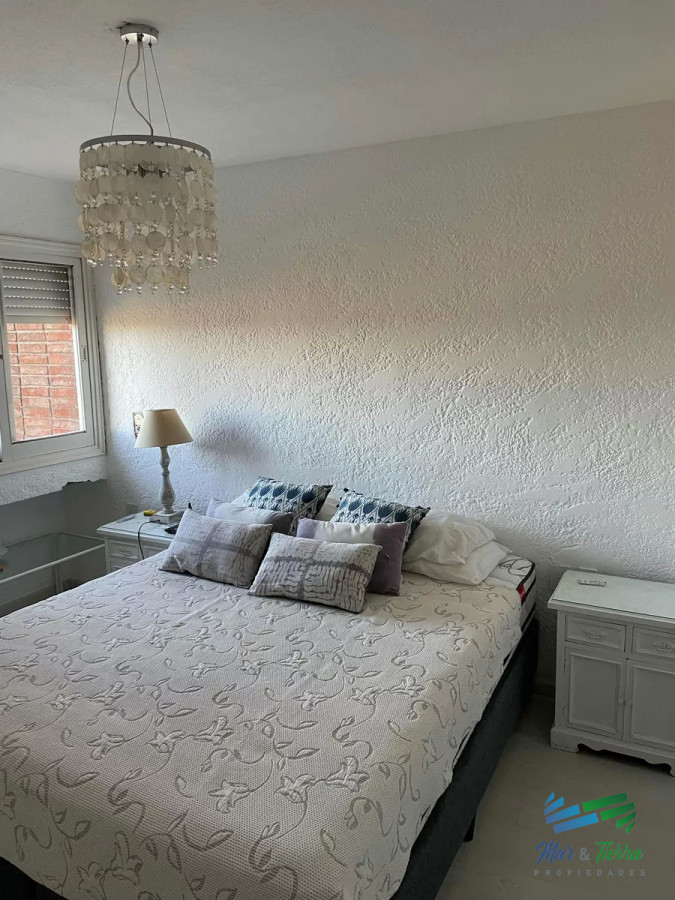 Apartamento ID.4657 - En venta apartamento 2 dormitorios con vista parcial a playa Brava, Punta del Este