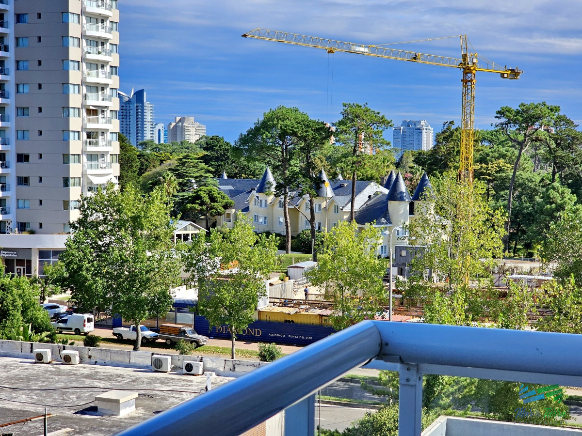 Apartamento ID.119 - En venta apartamento 1 dormitorio con servicios en Roosevelt, Punta del Este