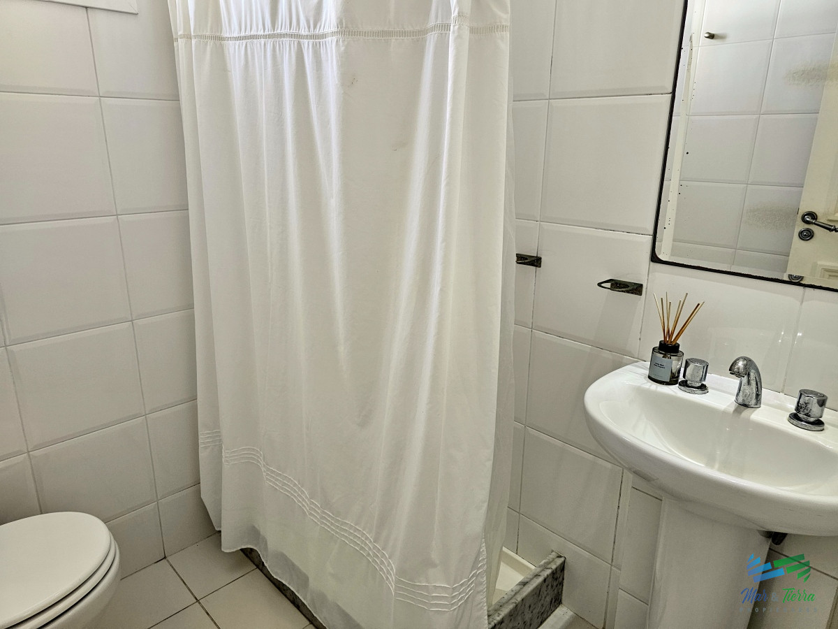 Apartamento ID.4624 - DEPARTAMENTO 3 DORMITORIO + SERVICIO DISPONIBLE ALQUILER ANUAL 