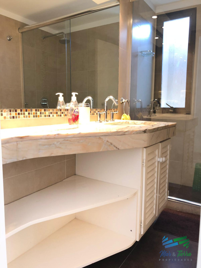 Apartamento ID.2283 - En venta.. gran oportunidad!!! piso intermedio con vista al mar.