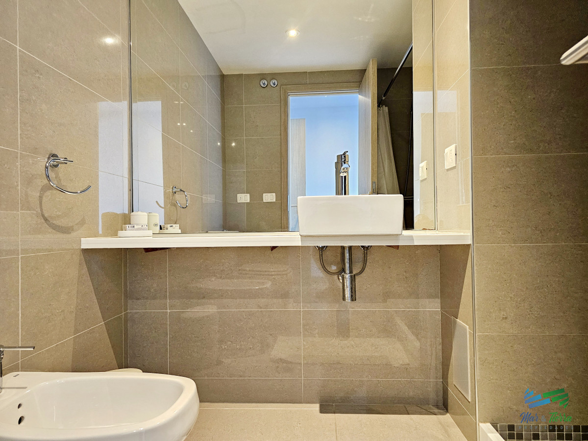 Apartamento ID.4953 - Venta de apartamento a estrenar de 1 dormitorio y medio en ONIX Punta del Este 