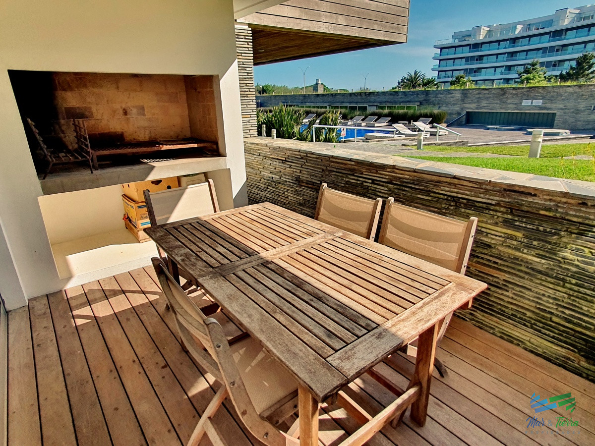 Apartamento ID.3064 - Vendo apartamento de 3 dormitorios y 3 baños. Rincón del Indio, Punta del Este.