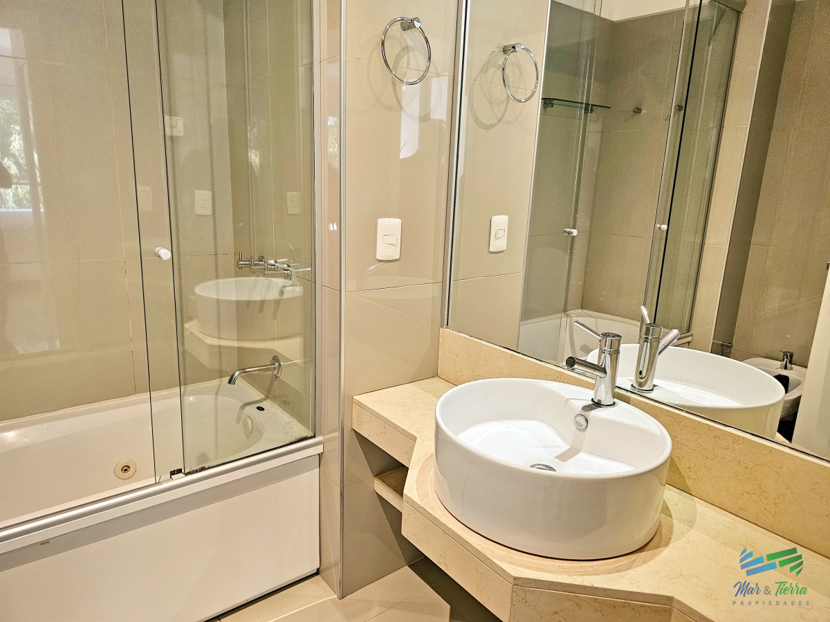 Apartamento ID.4470 - Venta de apartamento de 2 dormitorios en Green Park Solanas 