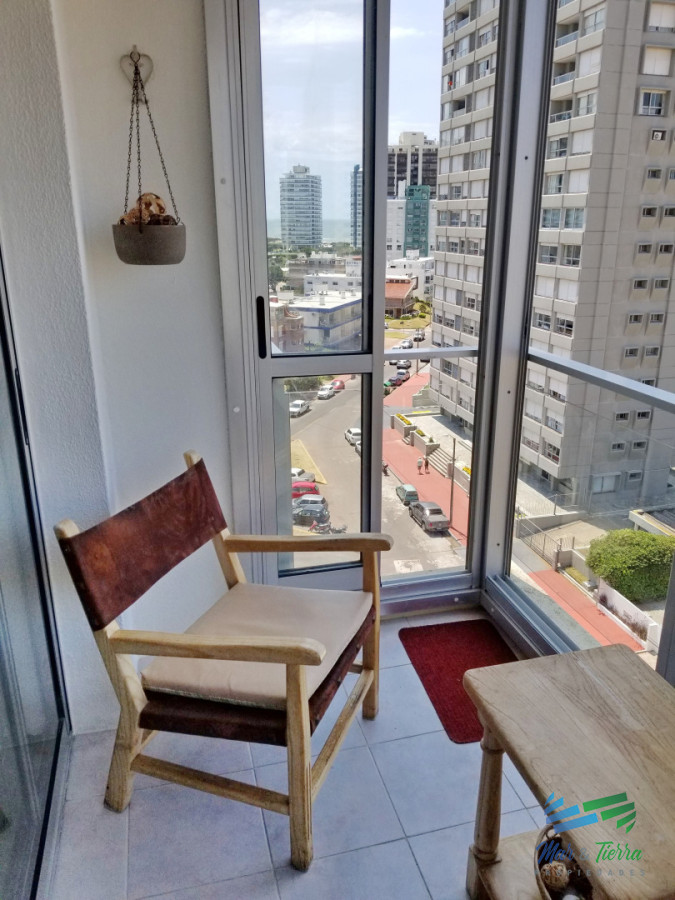 Apartamento ID.5891 - Venta apartamento 2 dormitorios 2 baños en parada 2 playa brava Punta del este 