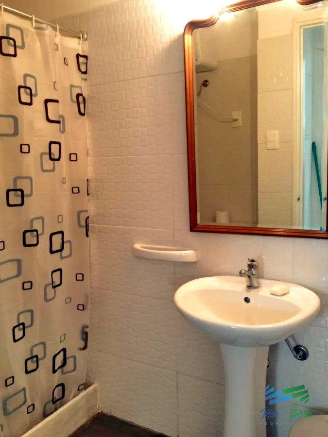 Apartamento ID.3194 - Vendo apartamento de 1 dormitorio y garage. Península, Punta del Este.