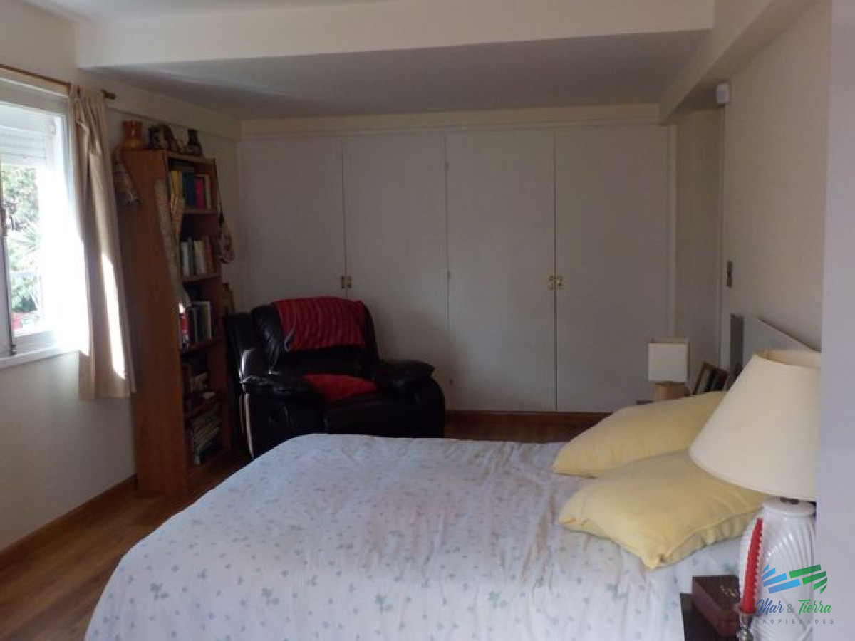 Apartamento ID.2327 - Amplio apartamento en venta, zona Aidy Grill, Punta del Este 