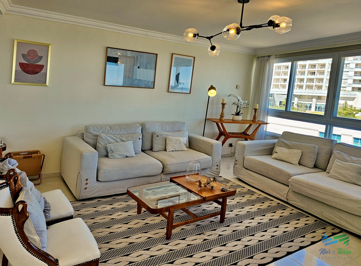 Apartamento ID.4624 - DEPARTAMENTO 3 DORMITORIO + SERVICIO DISPONIBLE ALQUILER ANUAL 