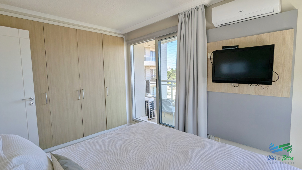 Apartamento ID.5704 - Alquiler apartamento 2 dormitorios en Ocea Drive Punta del Este