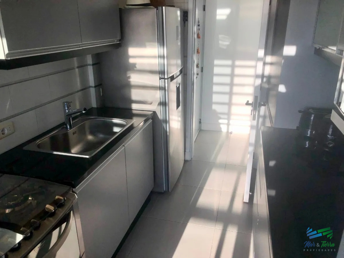 Apartamento ID.3479 - Apartamento de 2 dormitorios con vista al mar ,Punta del Este