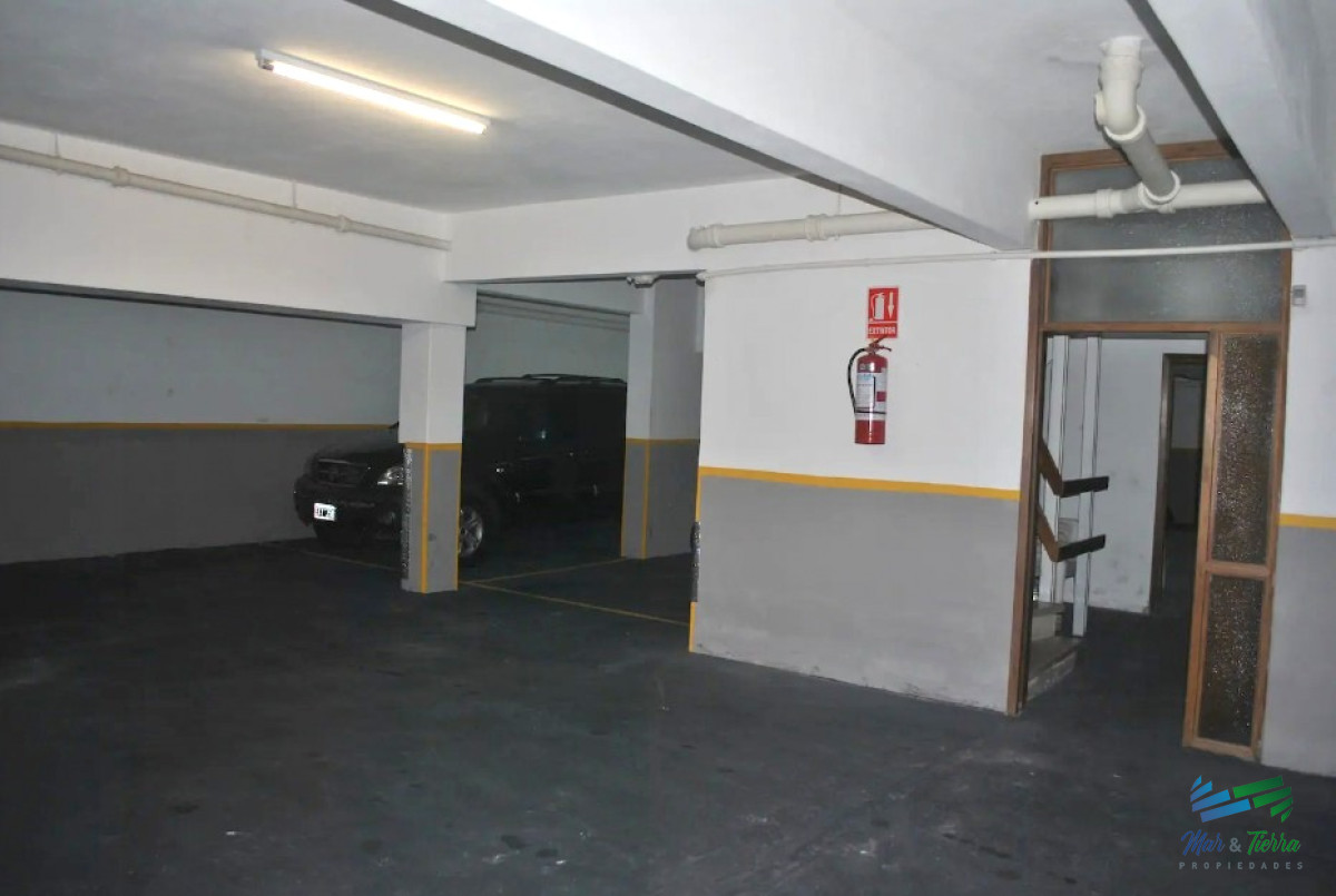 Apartamento ID.2742 - Vendo apartamento 3 dormitorios reciclado en Península, Punta del Este