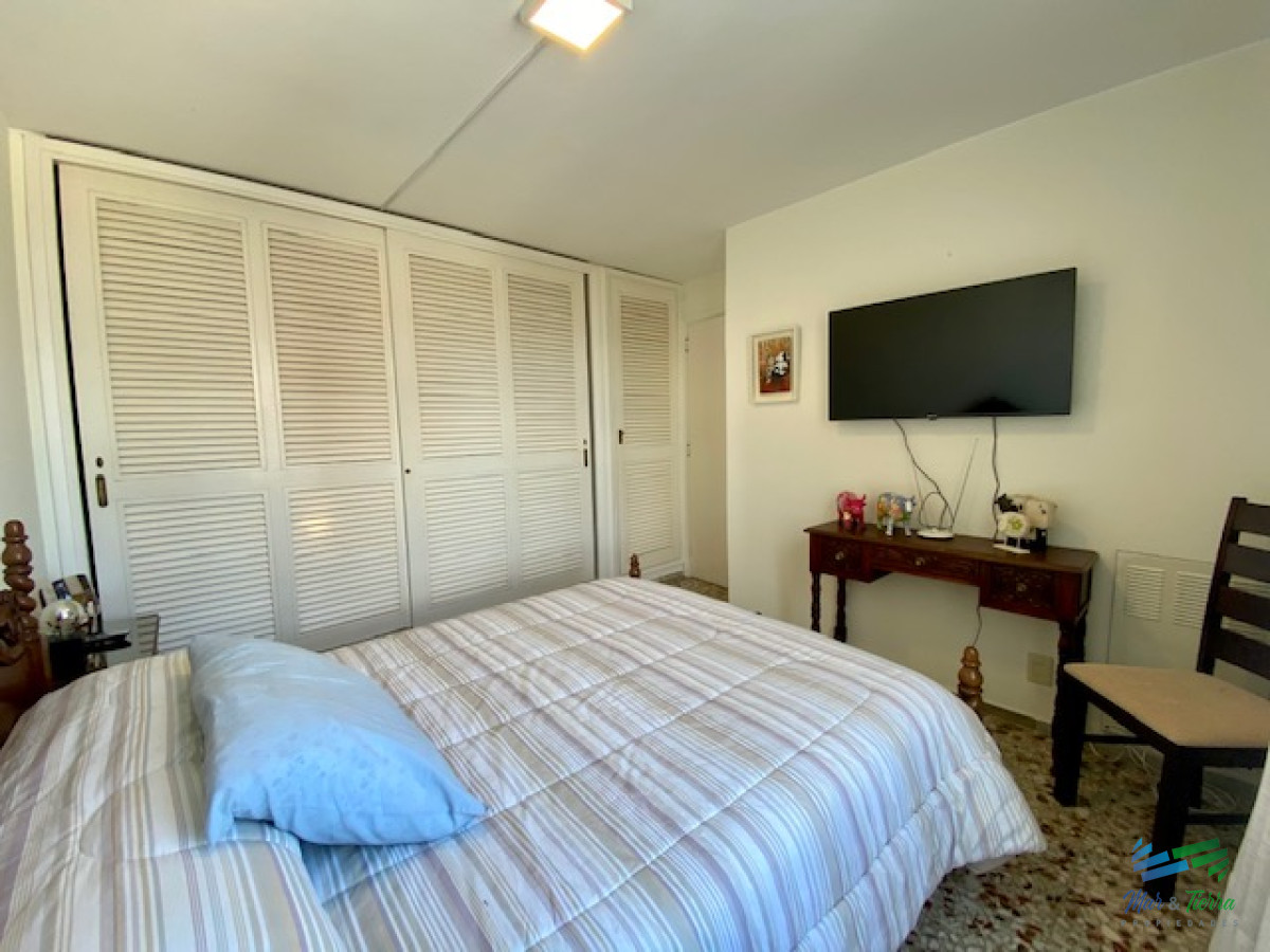 Apartamento ID.2677 - Apartamento en Punta del Este, Península, dos dormitorios, con gran vista