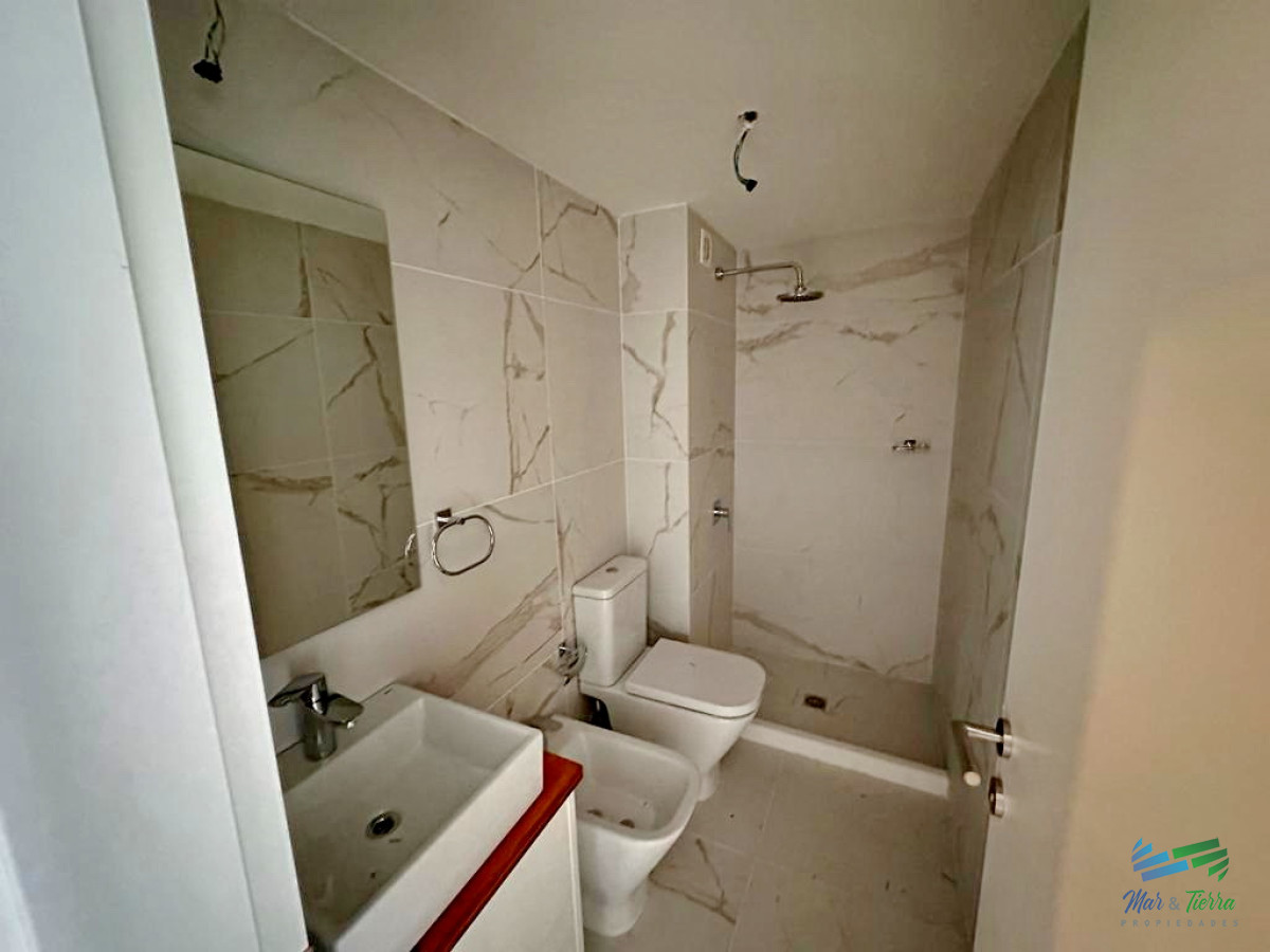 Apartamento ID.4377 - Vendo apartamento monoambiente a estrenar, con buenos servicios, en Punta del Este