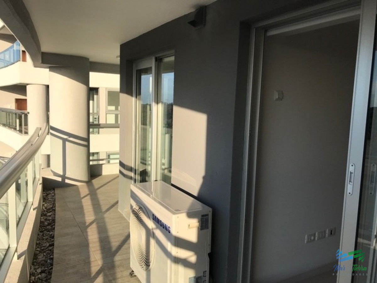 Apartamento ID.2270 - En venta.. piso alto, torre con todos los servicios.