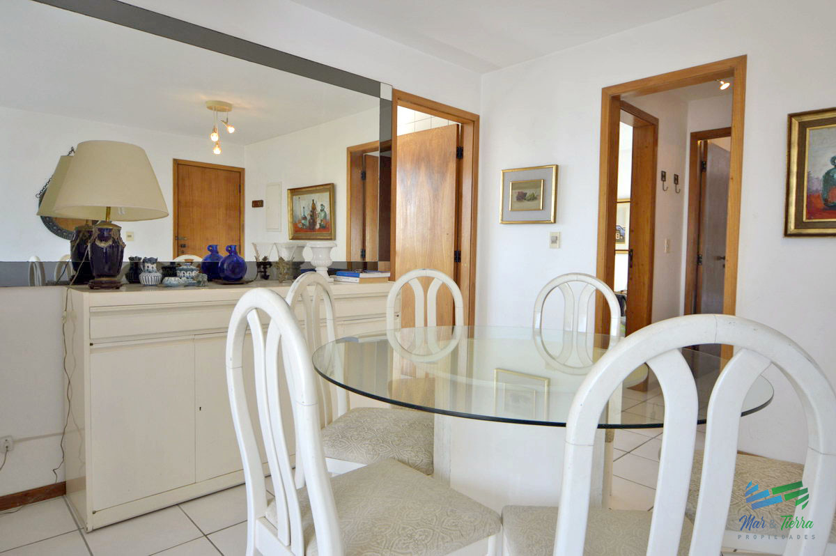 Apartamento ID.2675 - En venta.. muy buena oportunidad a pasitos del mar.