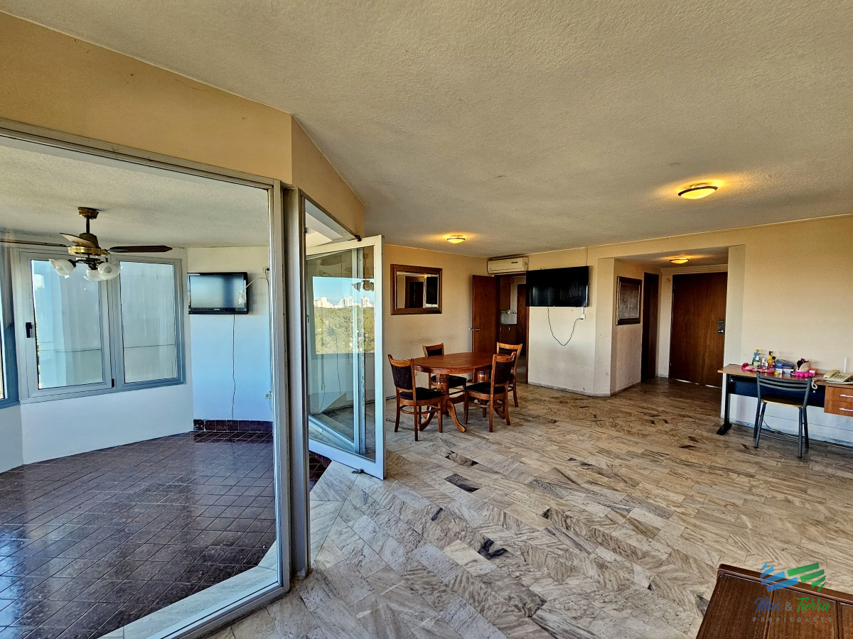 Apartamento ID.4783 - APARTAMENTO EN VENTA, 3 DORMITORIOS. SOBRE ROOSEVELT 