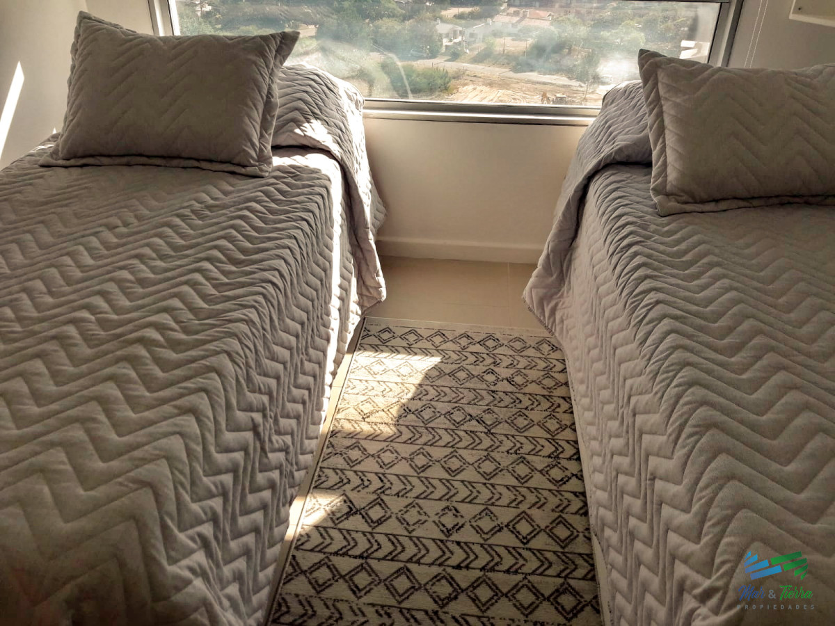 Apartamento ID.368 - Apartamento en Roosevelt, 2 dormitorios, edificio con servicios, temporada 2025 