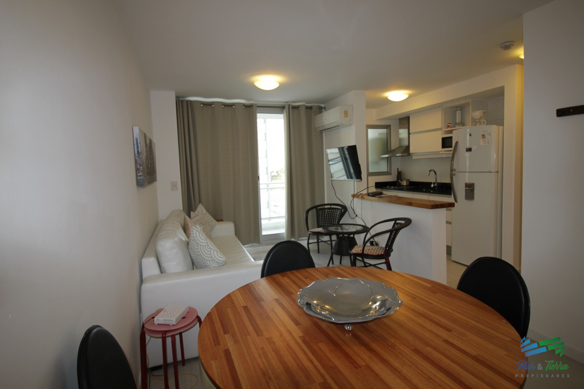 Apartamento ID.1450 - Imperdible oportunidad en venta!!! 1 dormitorio en av. Roosevelt, Punta del Este