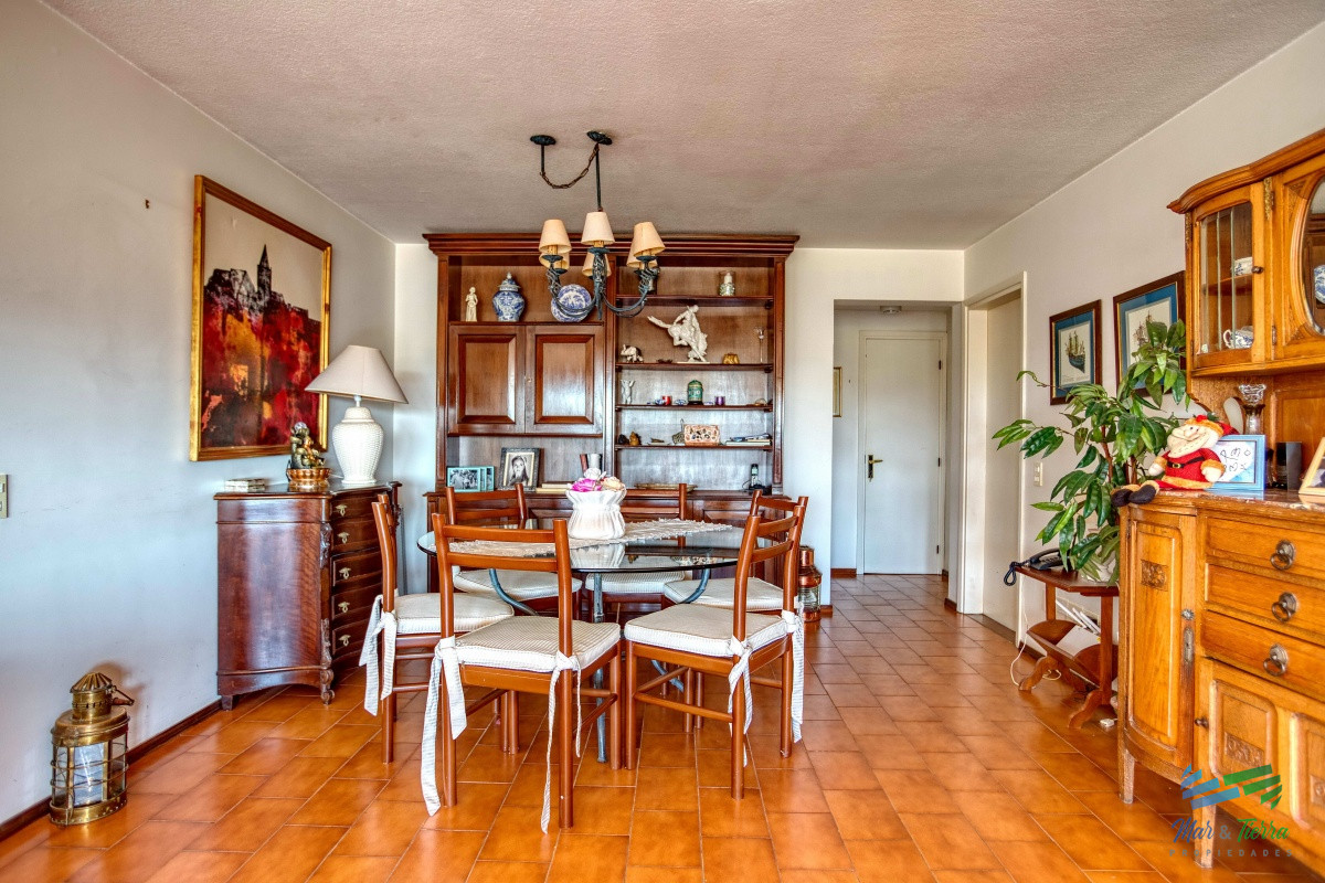 Apartamento ID.2532 - Alquilo apartamento de 3 dormitorios por verano, Roosevelt, Punta del Este.