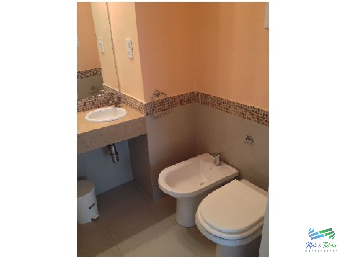 Apartamento ID.981 - En venta!!! primera línea con vista franca al mar, playa mansa.