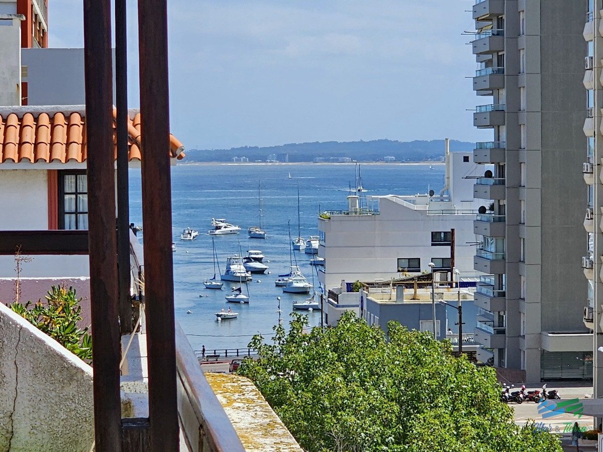 Apartamento ID.70 - Alquilo por invierno apartamento de 2 dormitorios en Peninsula, Punta del Este