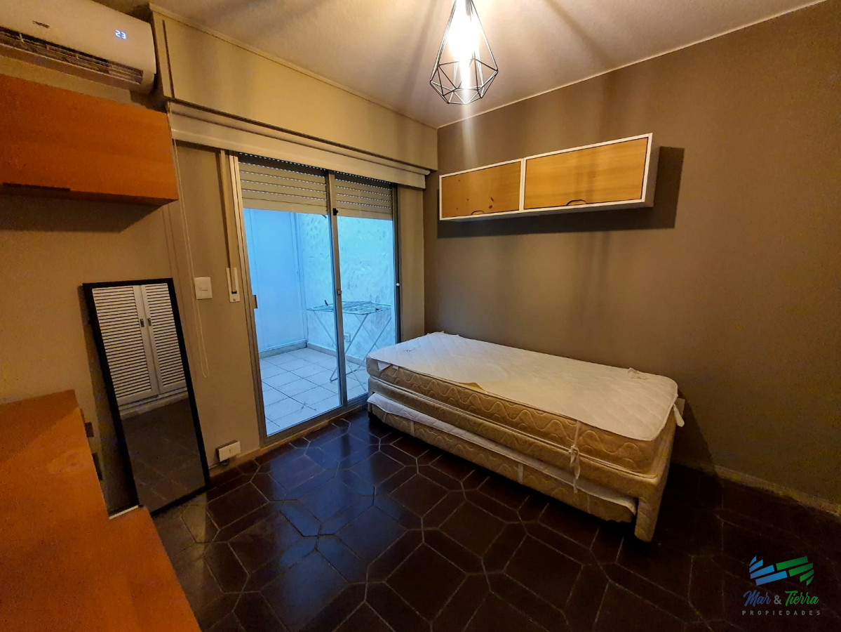 Apartamento ID.4750 - ALQUILER ANUAL, PENÍNSULA. DOS DORMITORIOS, DOS BAÑOS, MUY AMPLIO. 
