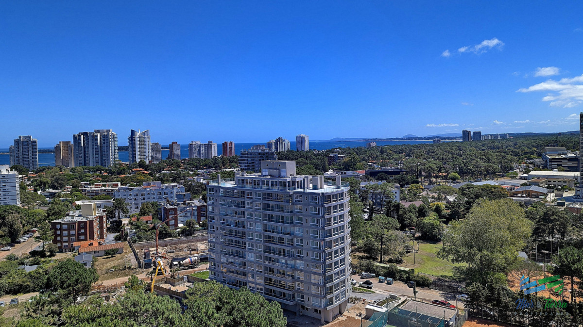 Apartamento ID.5658 - Alquiler baja temporada apartamento de 2 dormitorios en torre Ocean Drive Punta del Este