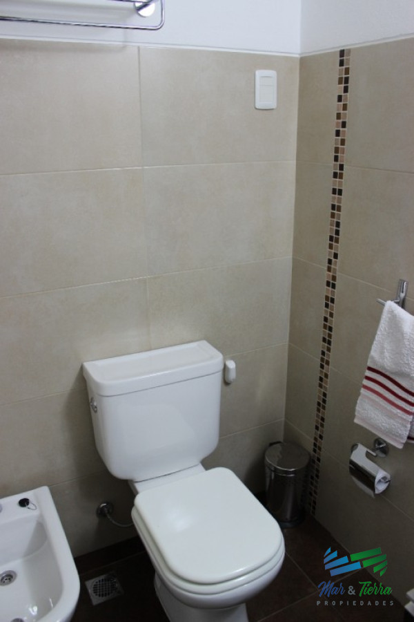 Apartamento ID.2302 - EN VENTA.. PISO ALTO CON VISTA AL PUERTO Y LA BRAVA !! MUY LUMINOSO