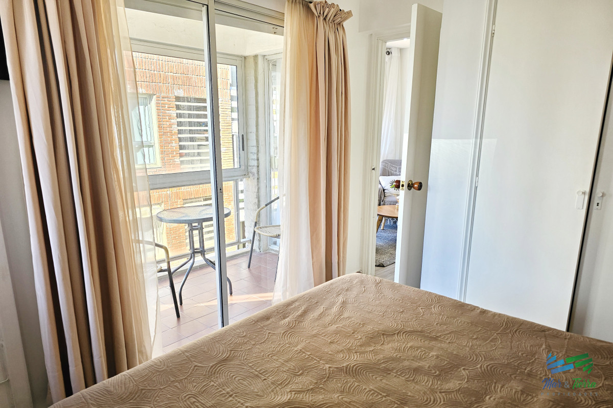 Apartamento ID.5171 - Venta de apartamento de 1 dormitorio 2 baños en la parada 2 de Punta del Este 
