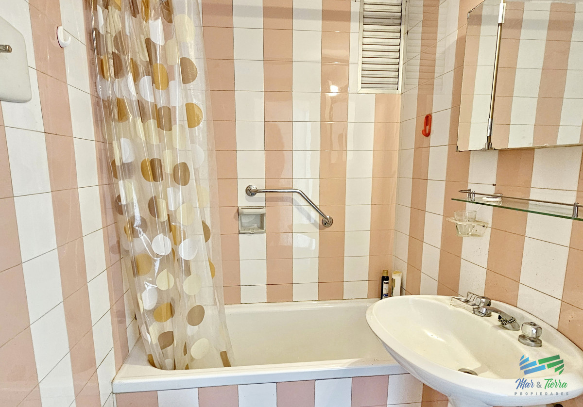 Apartamento ID.4126 - En venta apartamento 1 dormitorio en el puerto con vista, Punta del Este