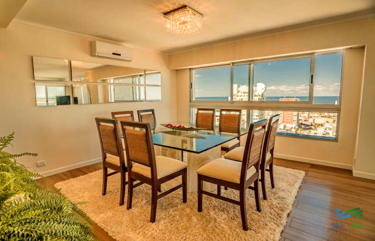 Apartamento ID.670 - Vendo apartamento 2 dormitorios con vista al puerto en Peninsula, Punta del Este