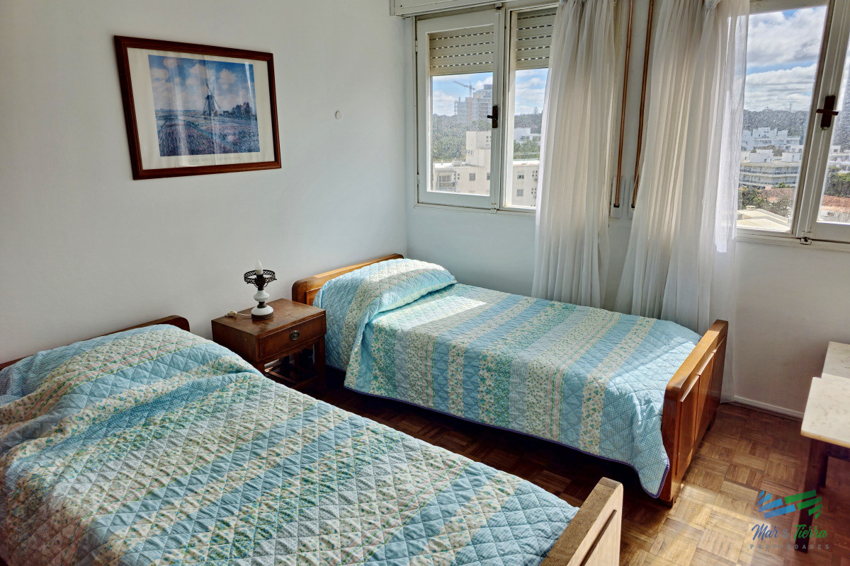 Apartamento ID.3358 - Vendo apartamento de 2 dormitorios. Aidy Grill, Punta del Este