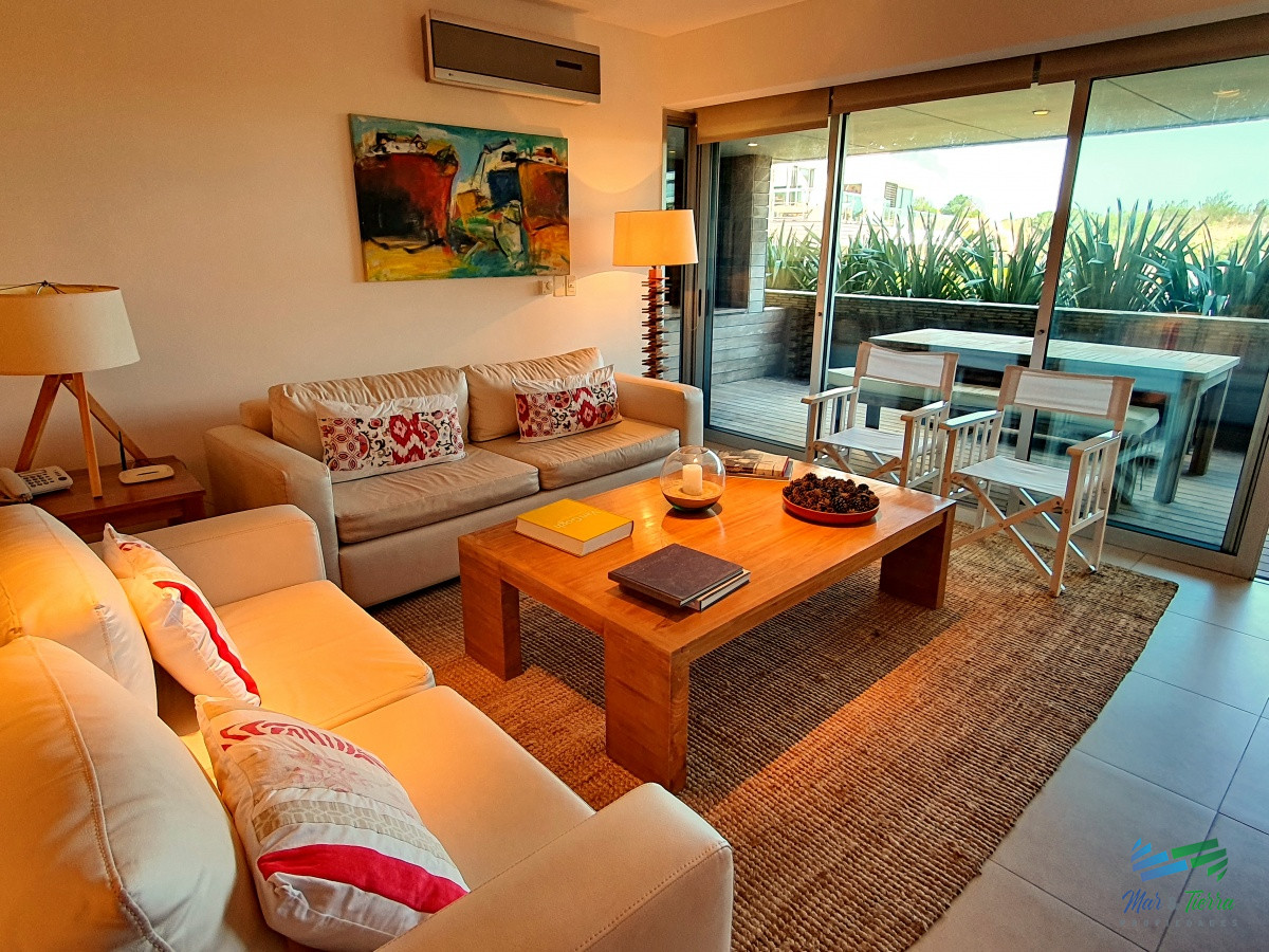 Apartamento ID.3062 - Vendo apartamento de 2 dormitorios y 3 baños. Rincón del Indio, Punta del Este.