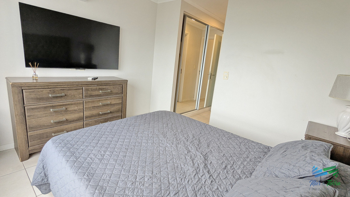 Apartamento ID.5707 - Venta y alquiler de apartamento de 2 dormitorios 2 baños vista panorámica