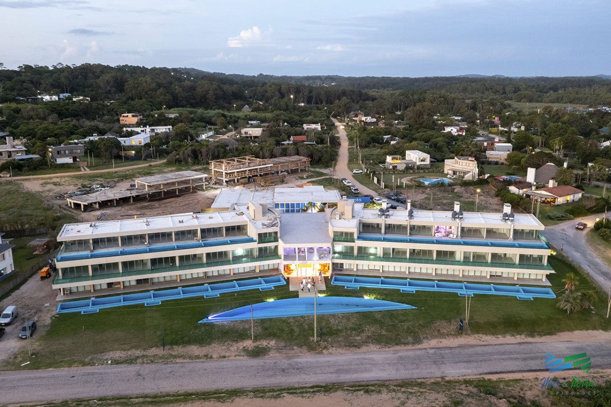 Apartamento ID.4774 - Venta de Studio en Punta Ballena frente a la playa Mansa