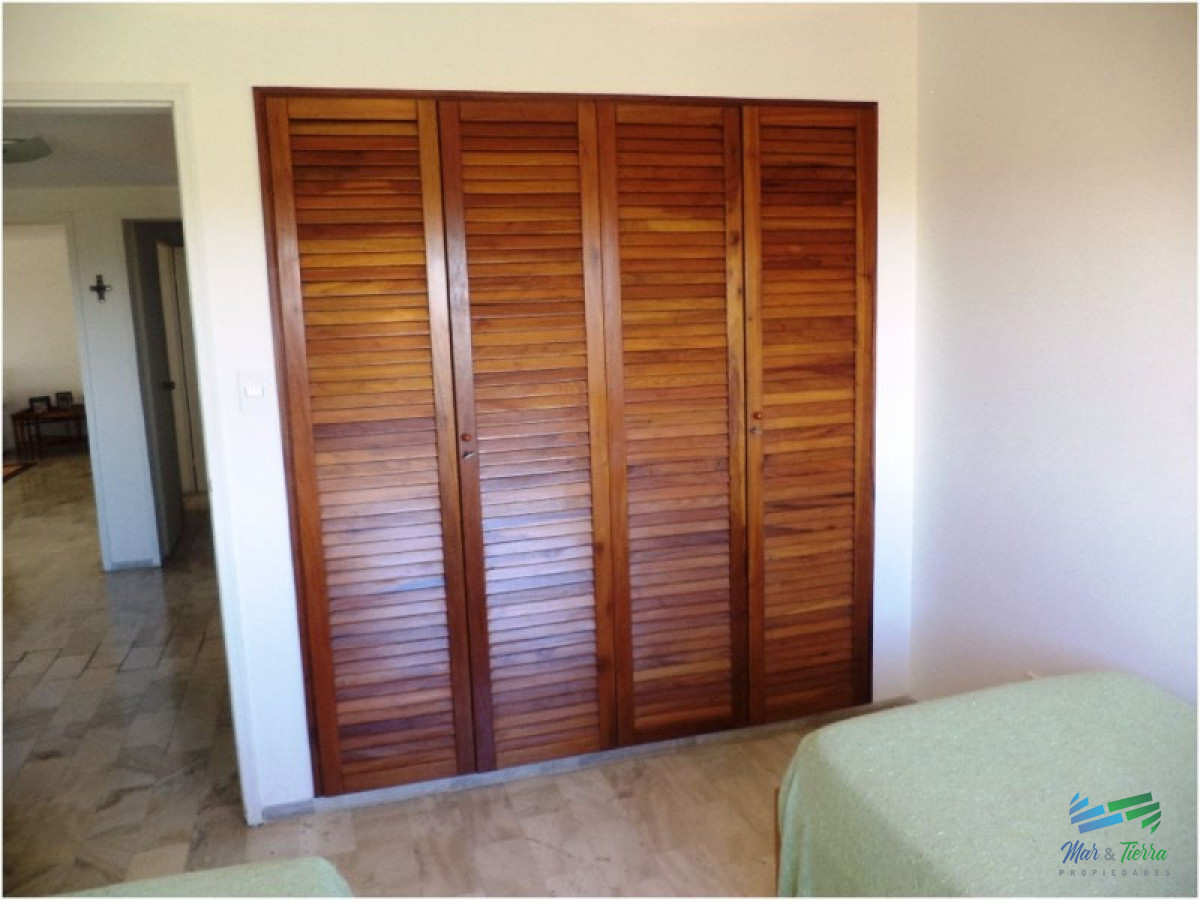 Apartamento ID.1513 - Dpto.reciclado, amplio y luminoso, con vistas de casi 360º.