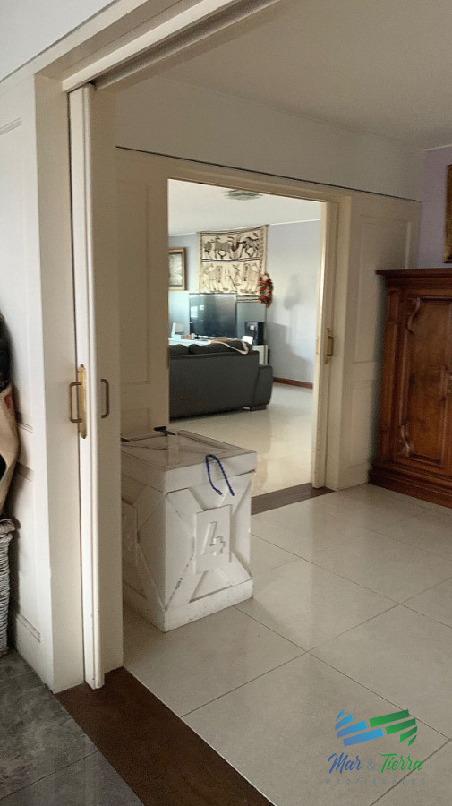 Apartamento ID.5720 - Venta de apartamento 3 dormitorios en Roosevelt Punta del Este