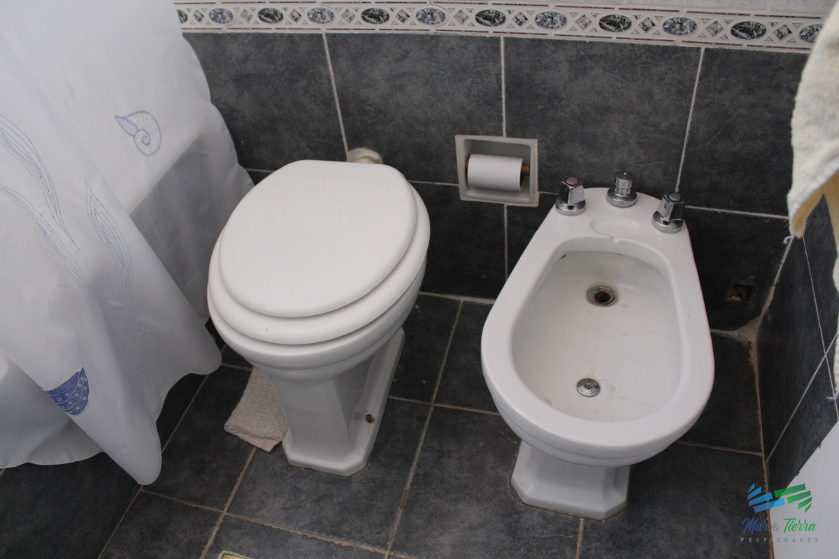 Apartamento ID.2668 - En venta, piso intermedio con vista despejada...