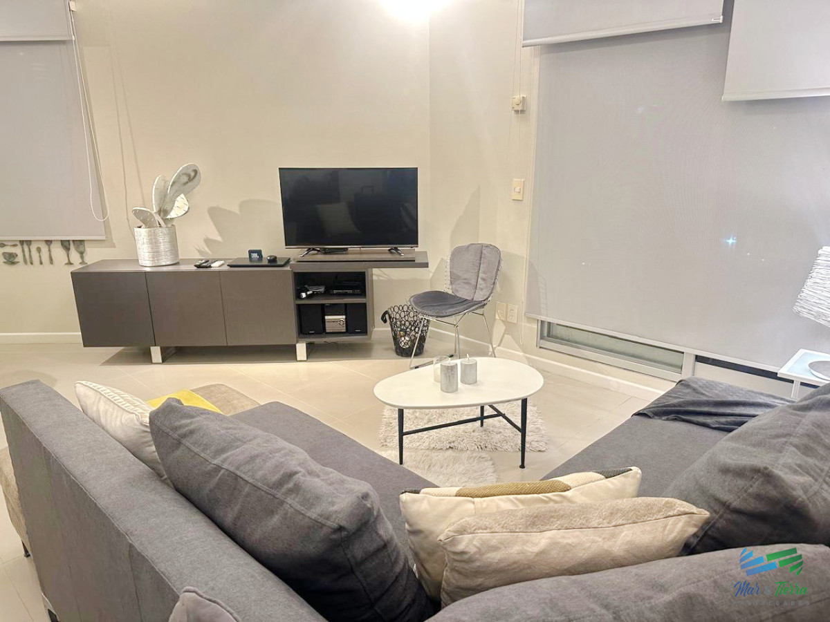 Apartamento ID.5701 - Alquiler en baja temporada en Ocean Drive 2 dormitorios