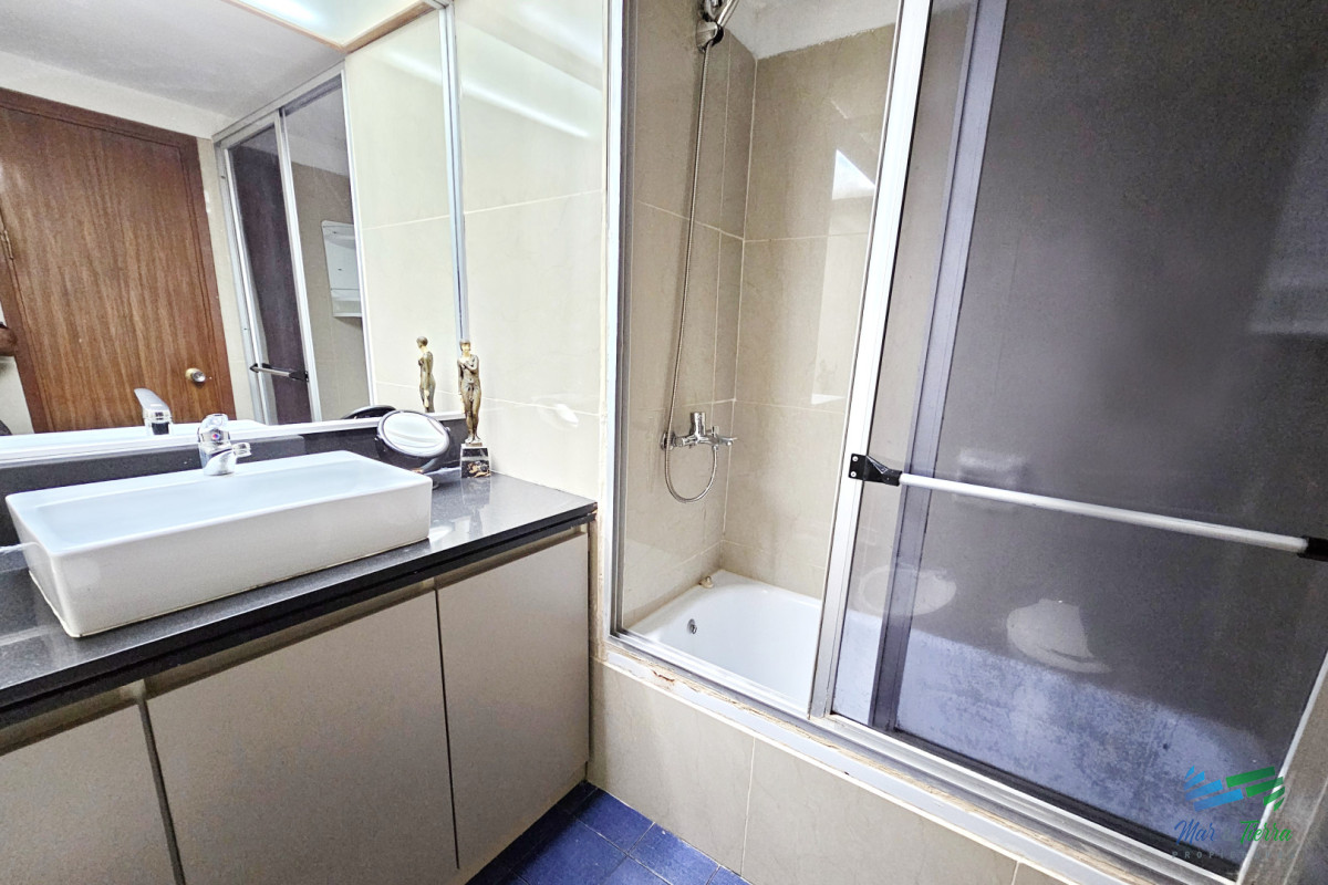 Apartamento ID.53 - Venta de apartamento con 4 dormitorios 4 baños en la península