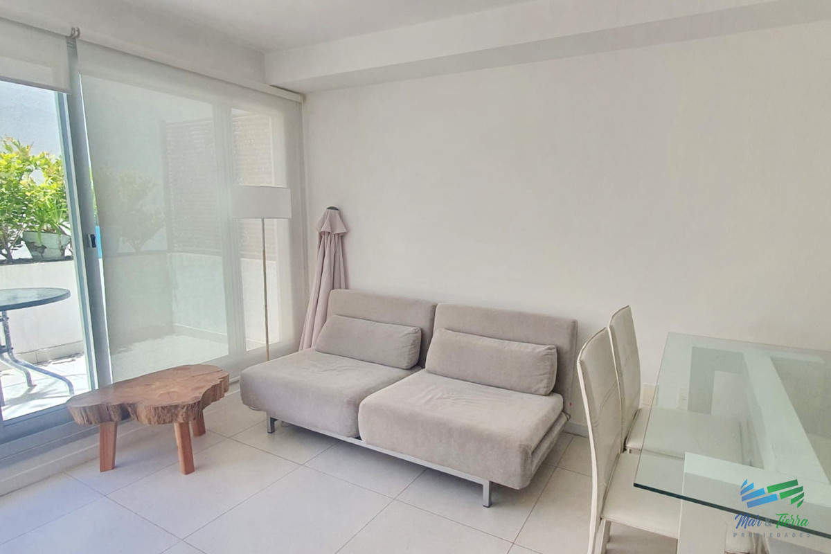 Apartamento ID.4911 - En venta apartamento 1 dormitorio con piscina en Peninsula, Punta del Este