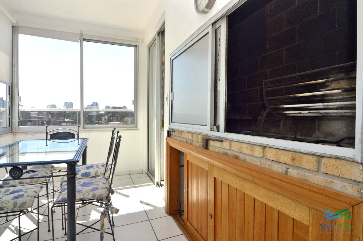 Apartamento ID.2675 - En venta.. muy buena oportunidad a pasitos del mar.