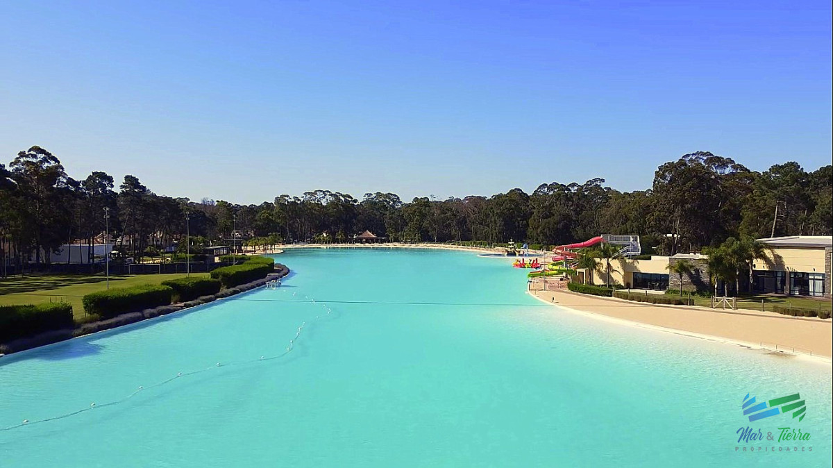 Apartamento ID.4469 - Venta de Monoambiente subdividido en Green Park Solanas Punta Ballena 