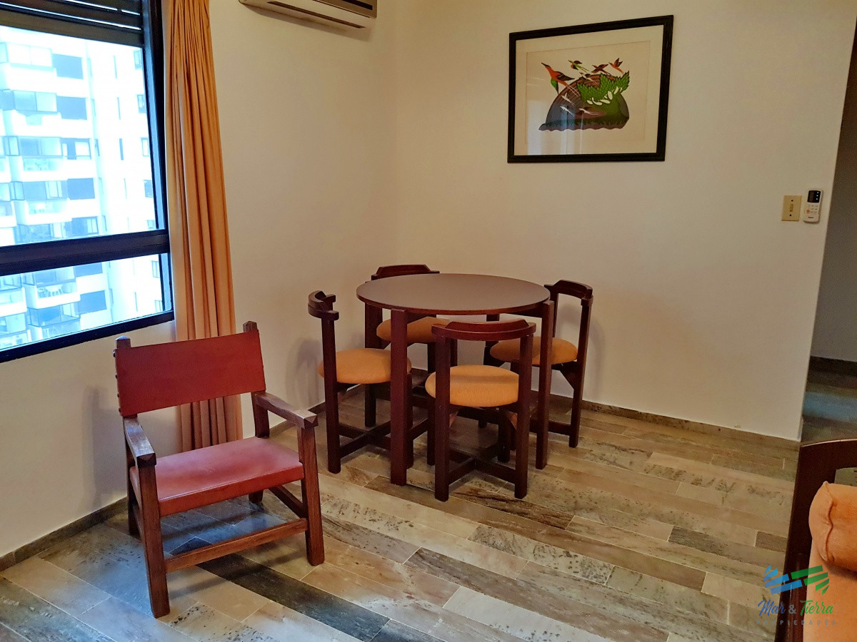 Apartamento ID.113 - Vendo apartamento 1 dormitorio con servicios, a metros de los Dedos y Peninsula, Punta del Este