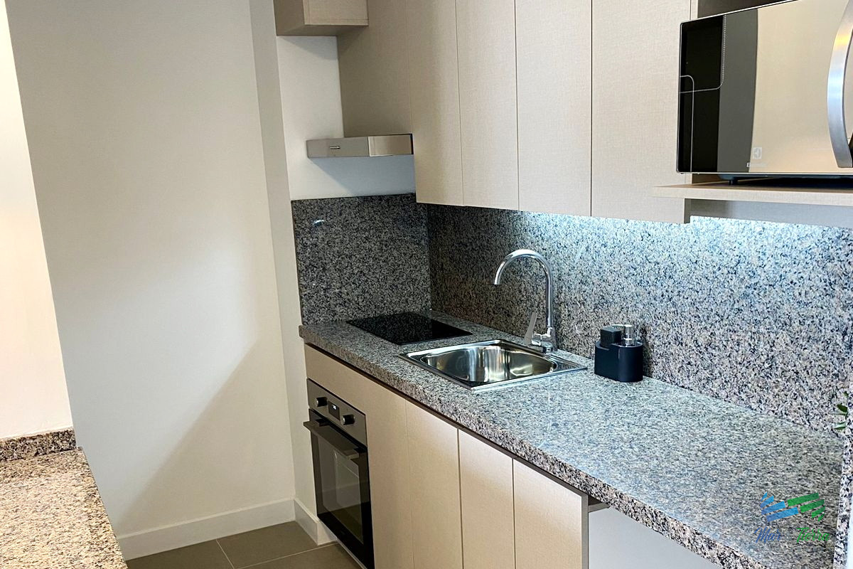 Apartamento ID.4378 - Alquilo por invierno amplio monoambiente con balcón al frente y buenos servicios, parada 5, Punta del Este