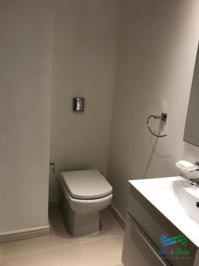 Apartamento ID.2270 - En venta.. piso alto, torre con todos los servicios.