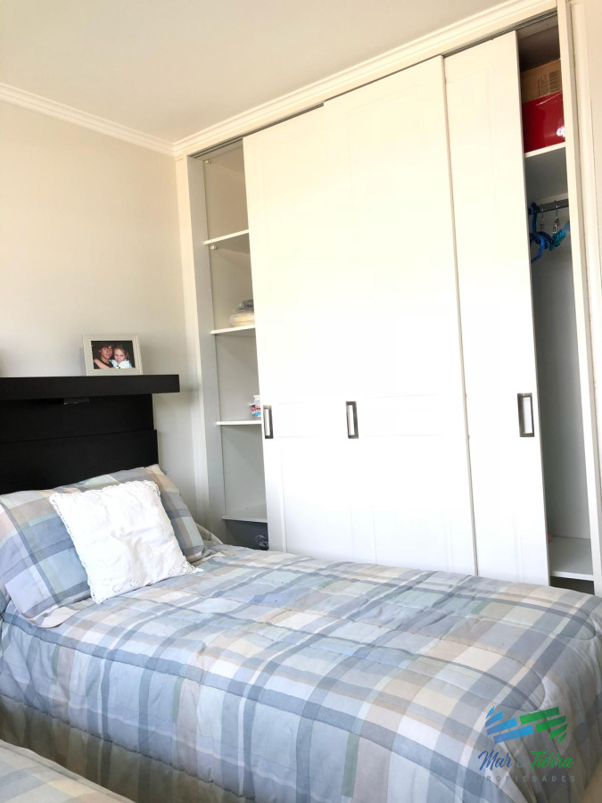 Apartamento ID.2251 - En venta.. excelente oportunidad , edificio con servicios, a pasitos del mar.