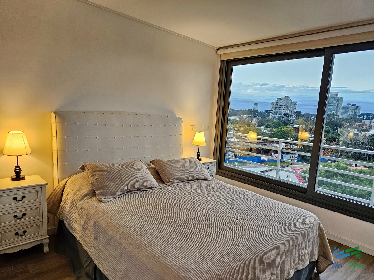 Apartamento ID.4760 - DEPARTAMENTO EN VENTA, PUNTA DEL ESTE, DOS DORMITORIOS DOS BAÑOS. EDIFICIO CON SERVICIOS 
