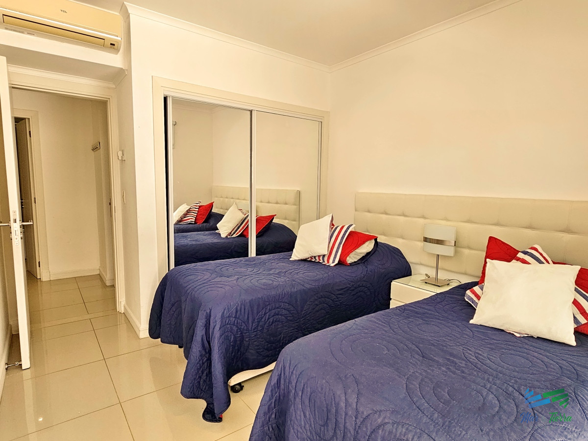 Apartamento ID.4470 - Venta de apartamento de 2 dormitorios en Green Park Solanas 