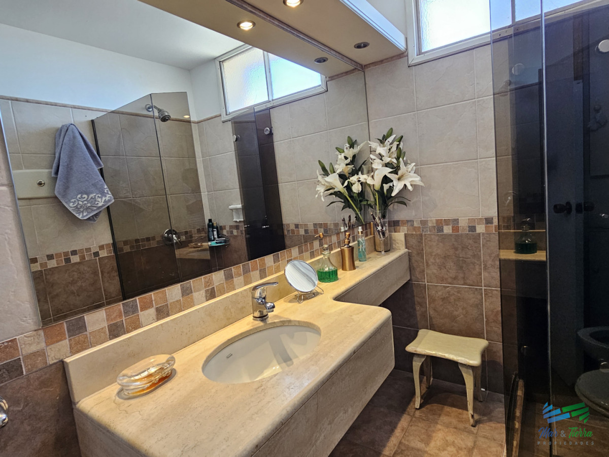 Apartamento ID.5645 - APARTAMENTO 2 DORMITORIOS, VISTA AL PUERTO DE PUNTA DEL ESTE, PENÍNSULA 